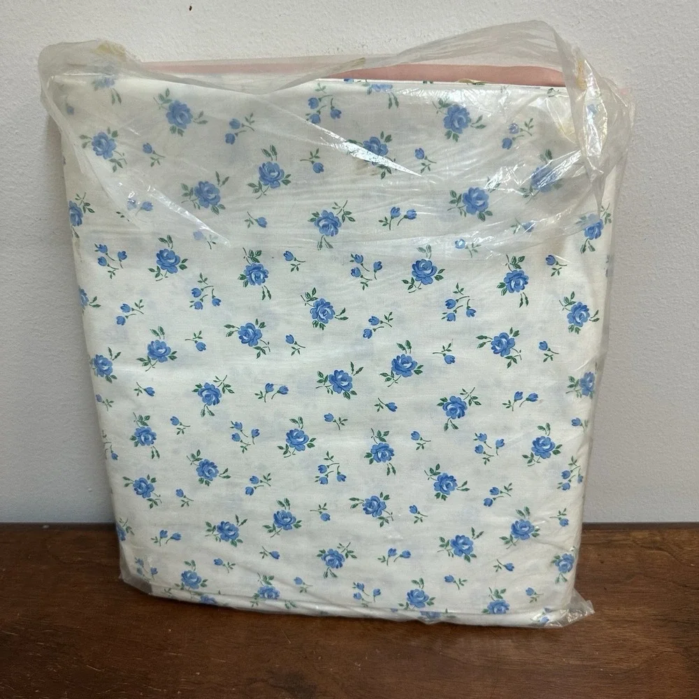 Vtg Percale Cotton Blue Dainty Floral Print Zippered Comforter Blanket Cover NEW